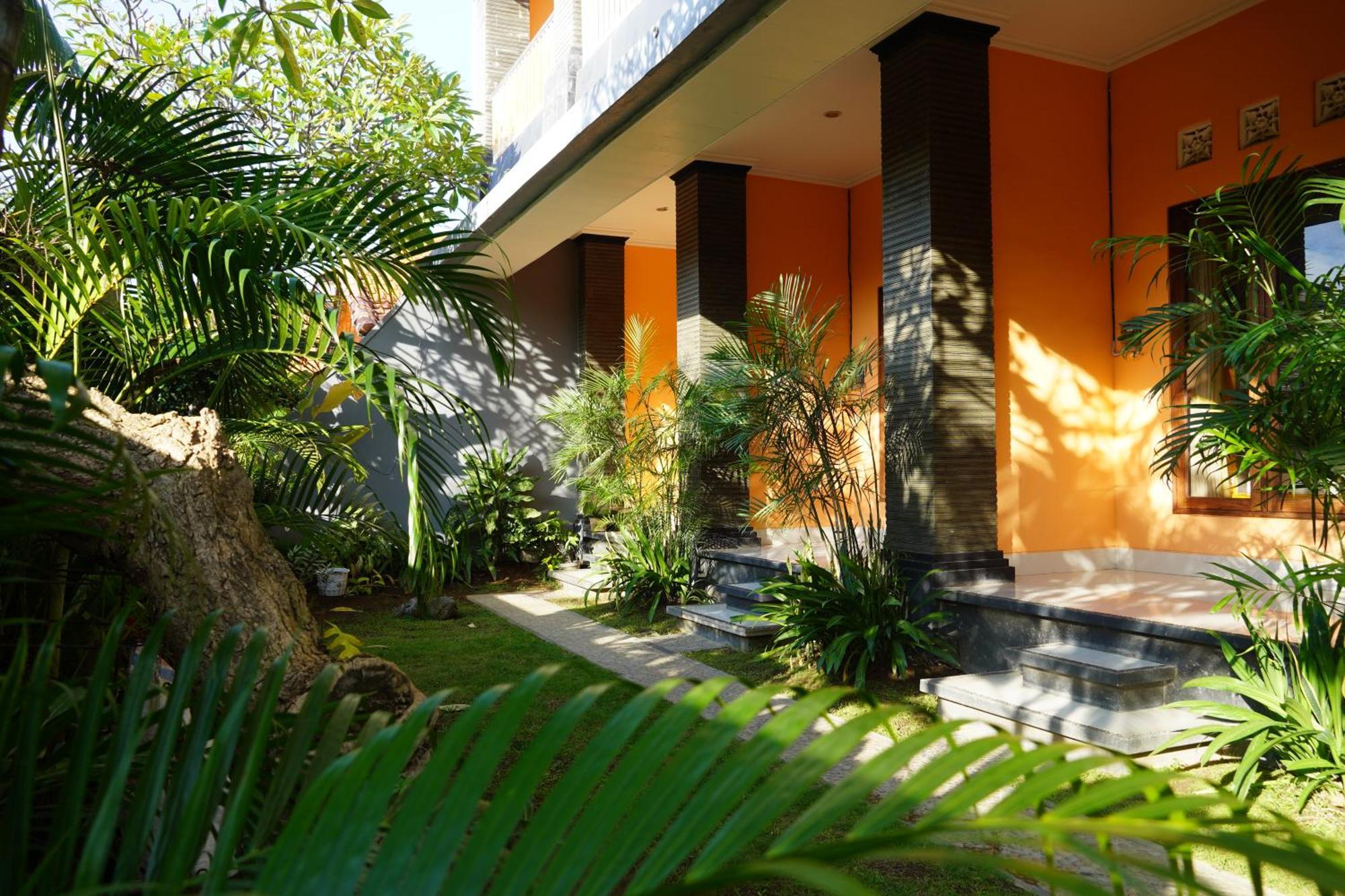 Pp Dream Guesthouse Singaraja  Exterior photo